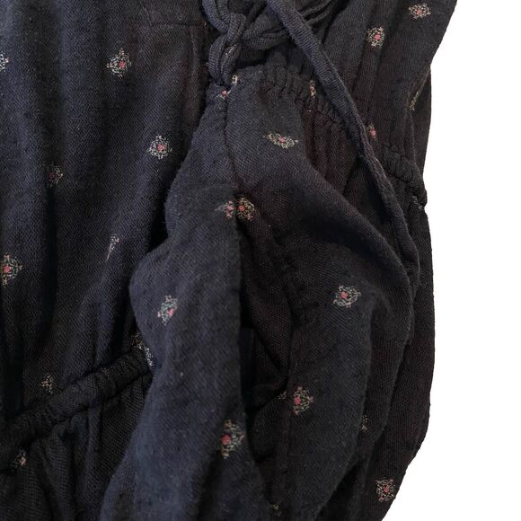 Free People Black Red Embroidery Short Sleeve Romper Size Small missing a hook - Picture 6 of 8